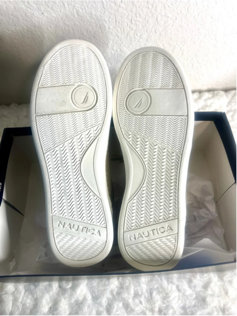 NIB Nautica Savar Men's Sneakers in grey Size 9